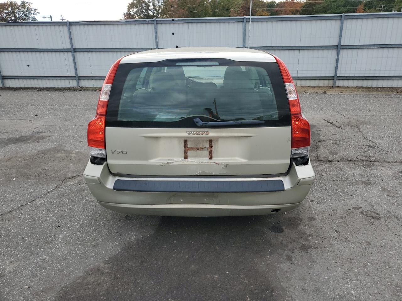 2006 Volvo V70 - Image 6