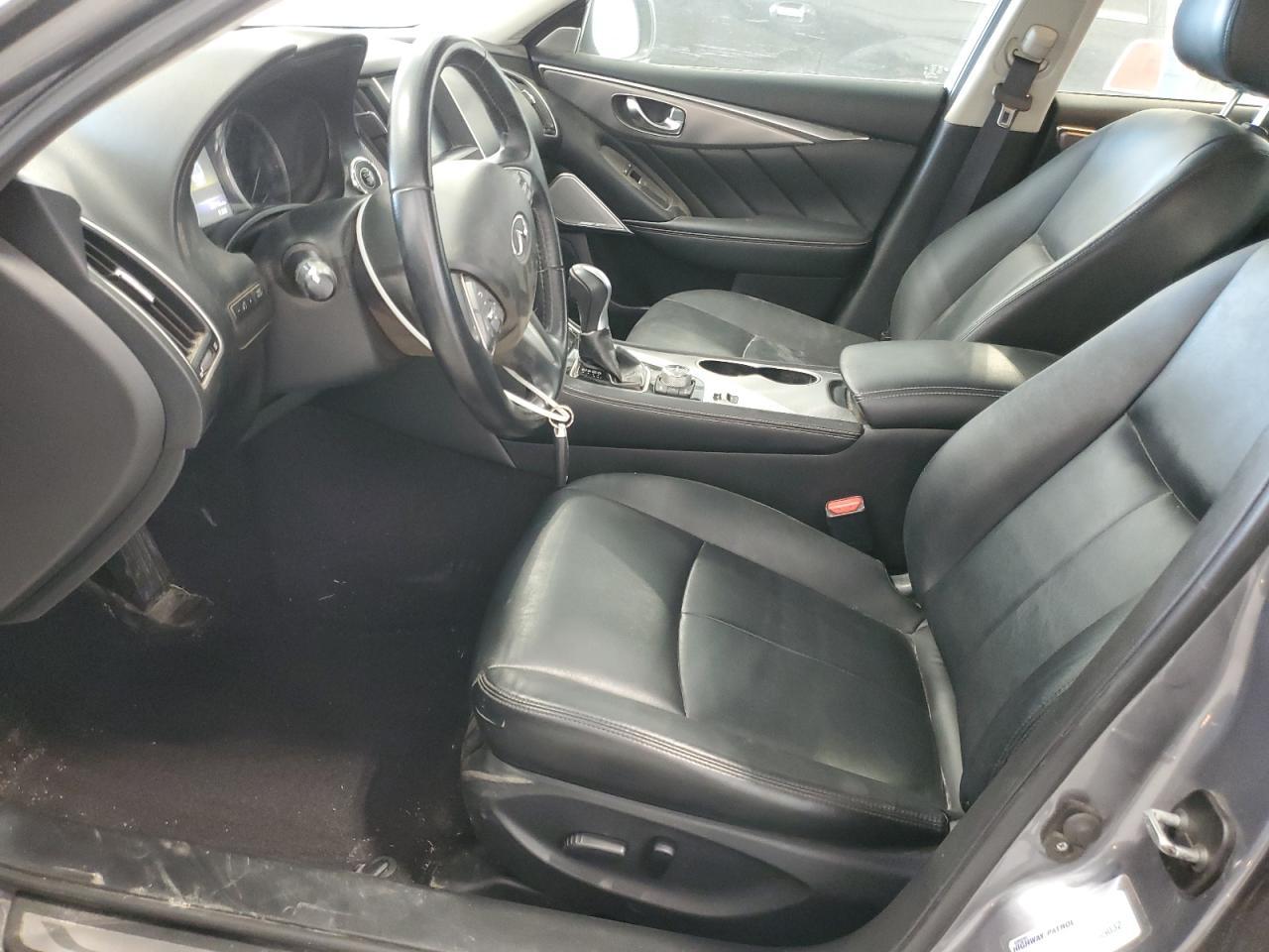 2017 Infiniti Q50 Premium - Image 7