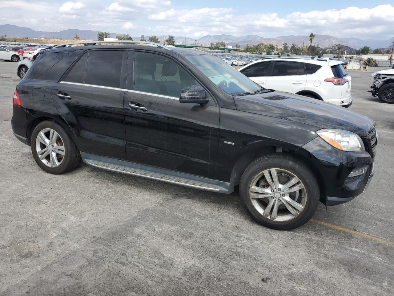 2012 Mercedes-Benz Ml 350 4Matic - Image 4