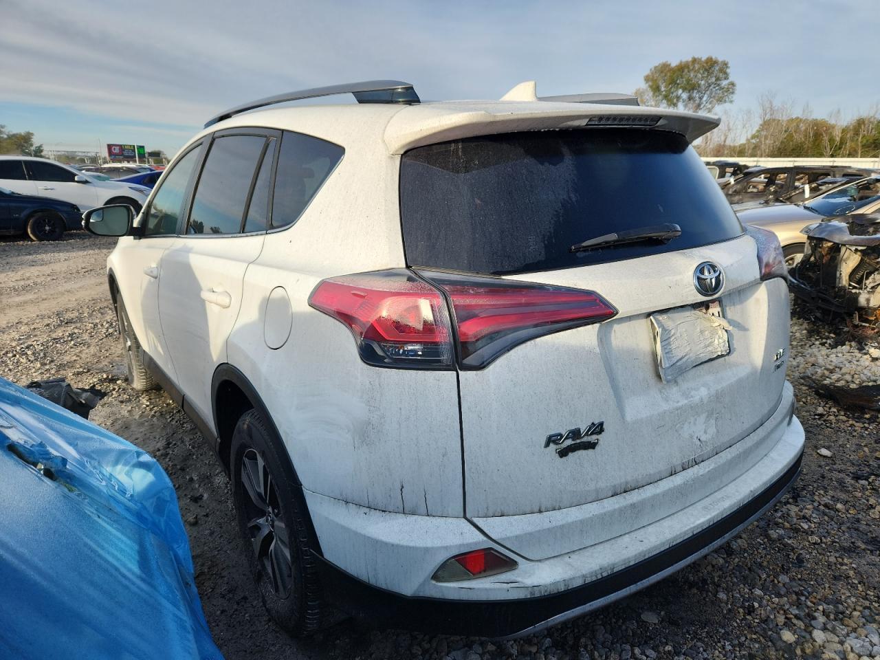 2017 Toyota Rav4 Xle - Фото 2