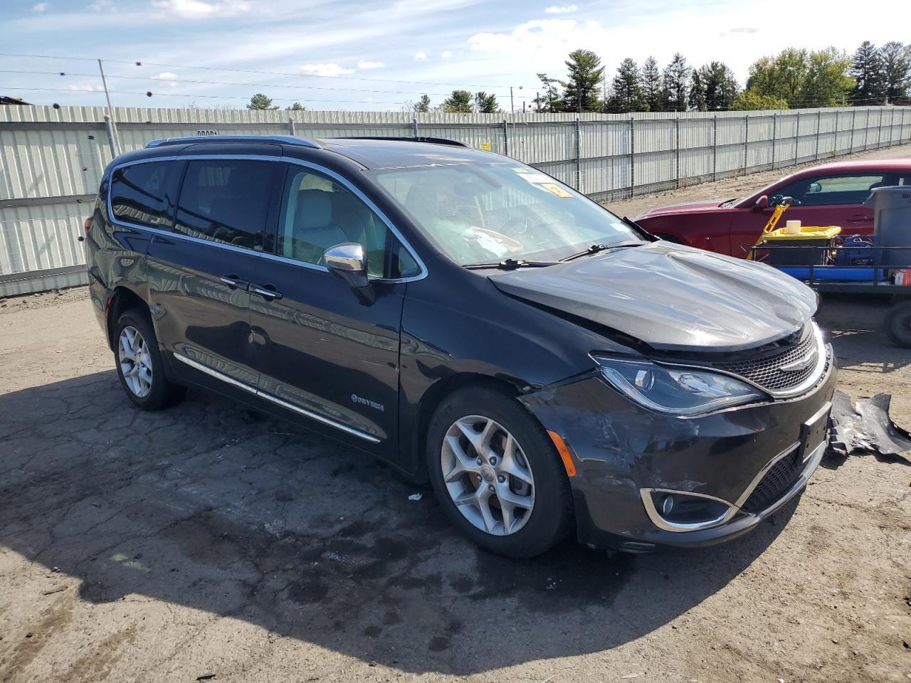 2020 Chrysler Pacifica Limited - Фото 4