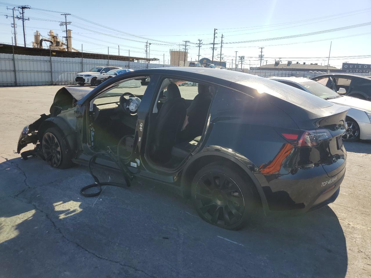 2024 Tesla Y - Image 2