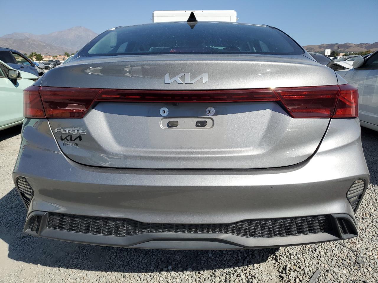 2022 Kia Forte Fe - Фото 6