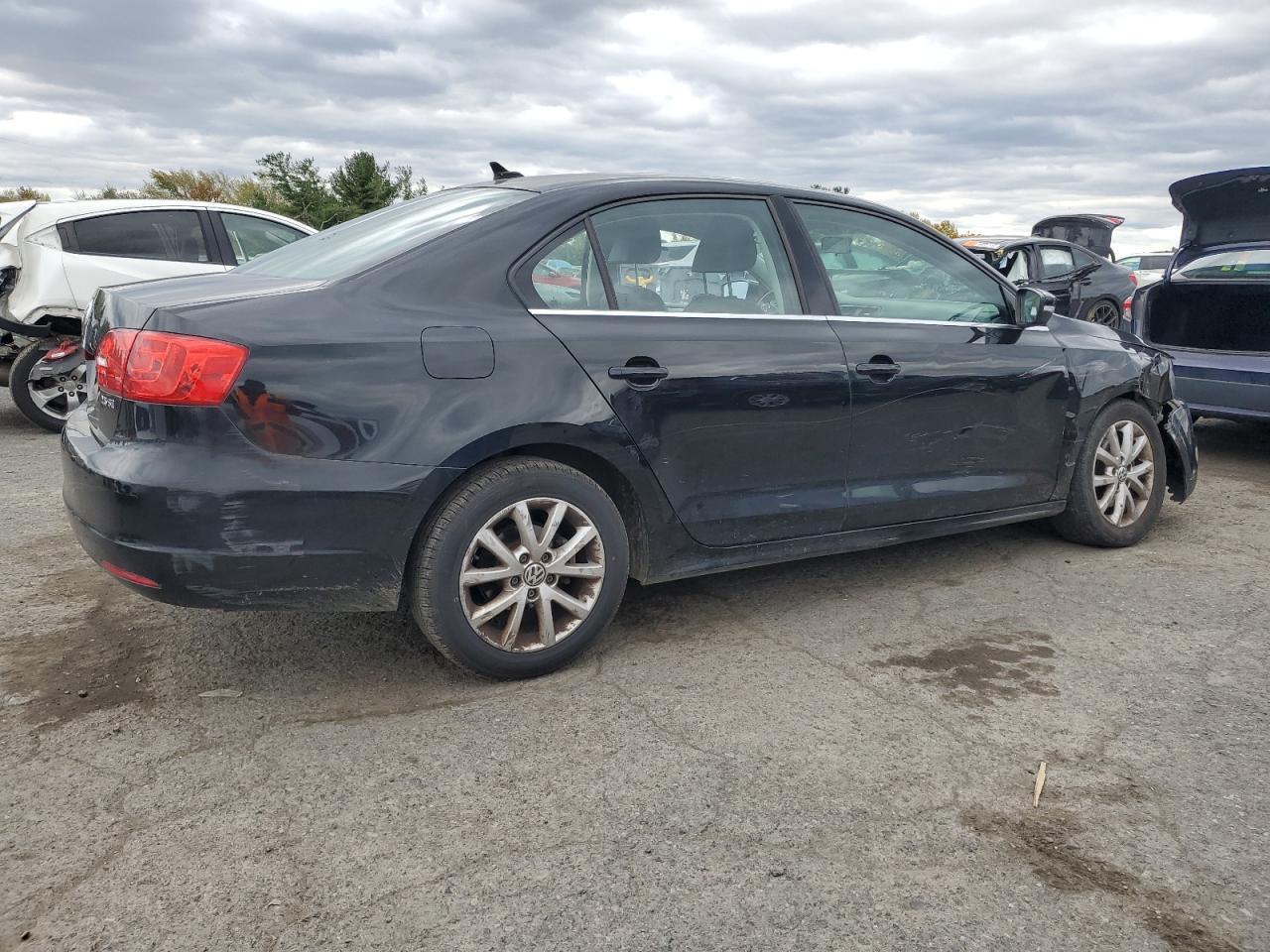 2013 Volkswagen Jetta Se - Image 3