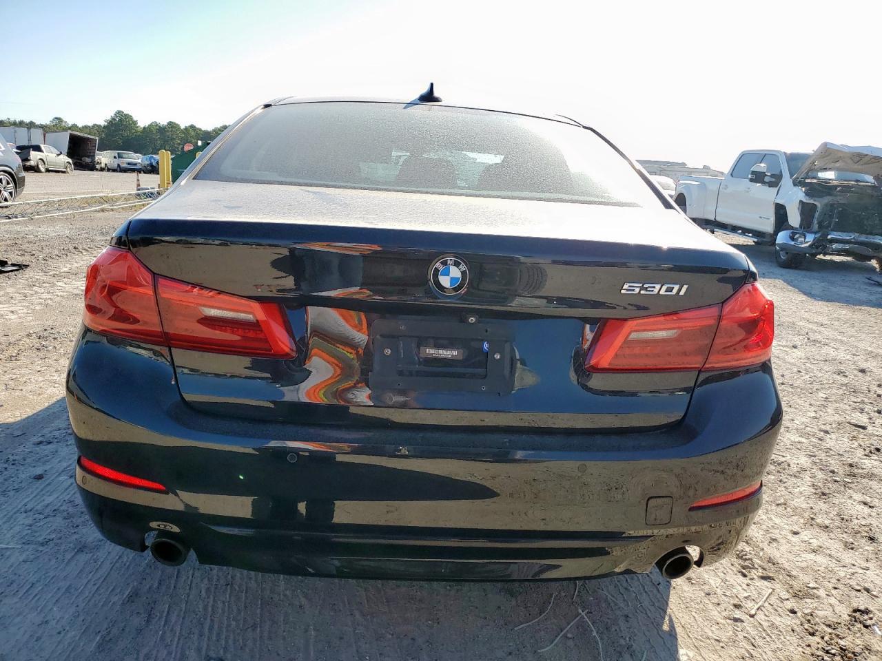 2017 BMW 530 I - Фото 6