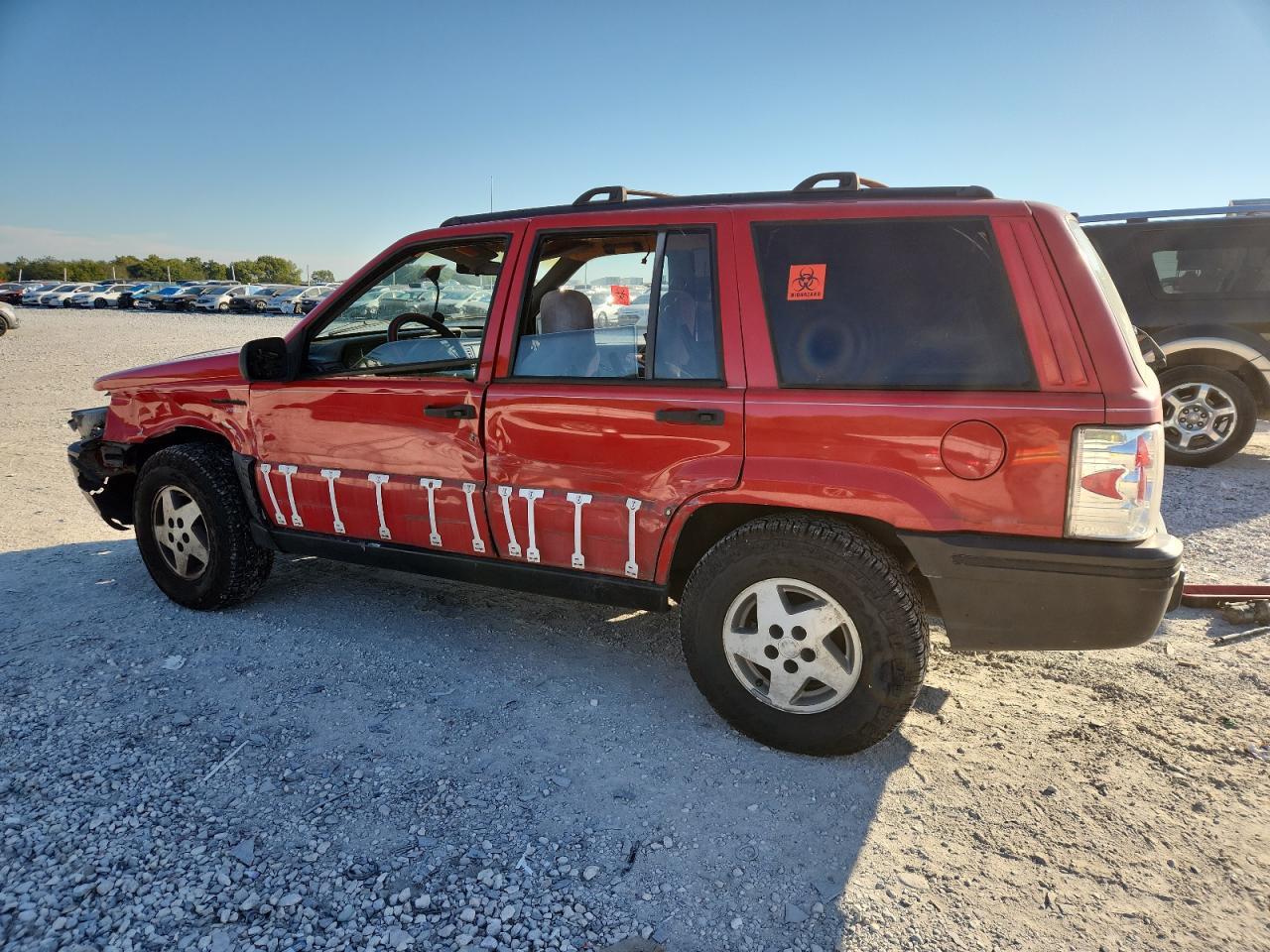 1994 Jeep Grand Cherokee Laredo - Image 2