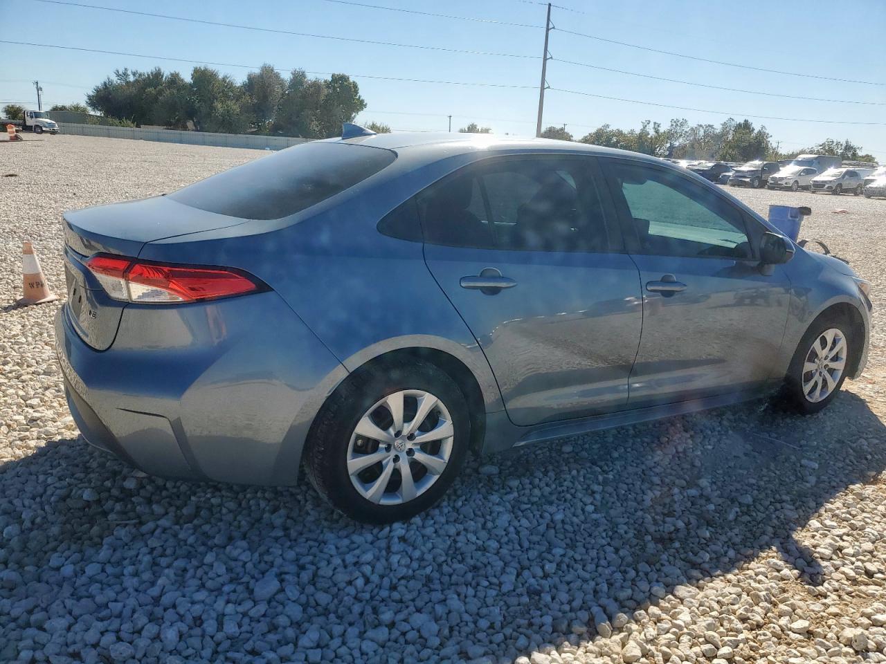2022 Toyota Corolla Le - Фото 3