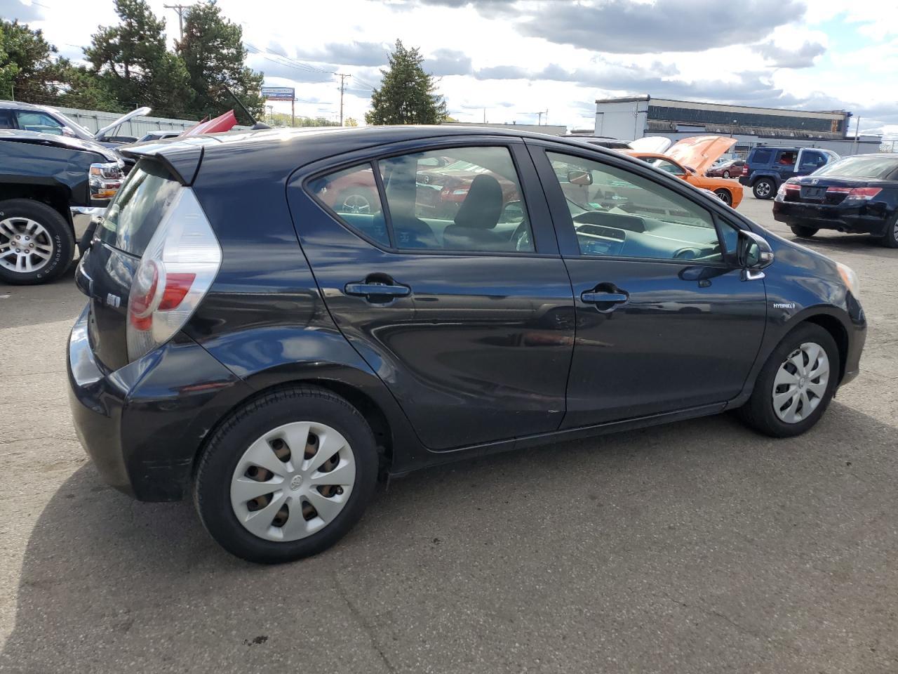 2013 Toyota Prius C - Фото 3