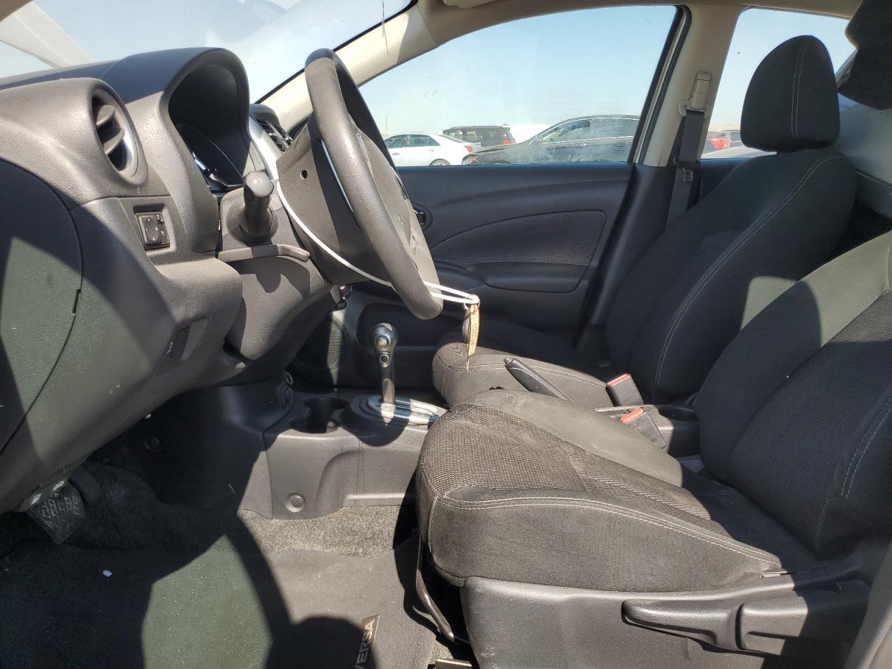 2019 Nissan Versa S - Image 7