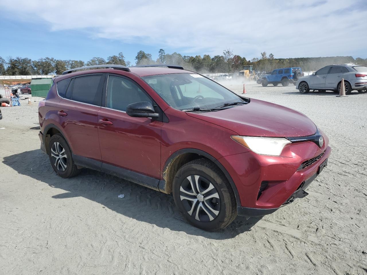 2018 Toyota Rav4 Le - Image 4