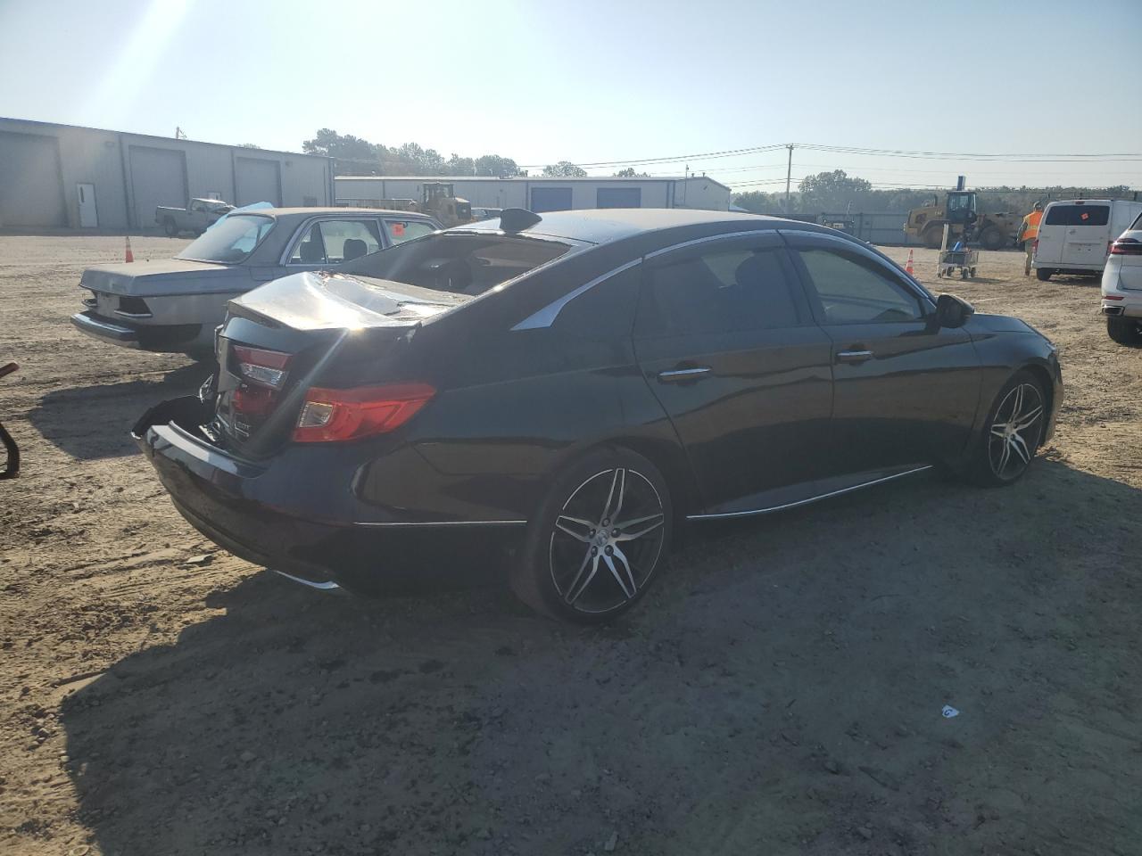 2022 Honda Accord Touring - Фото 3