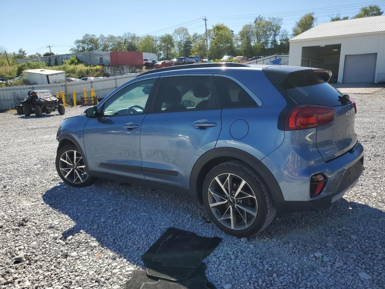 2022 Kia Niro Touring Special Edition - Image 2