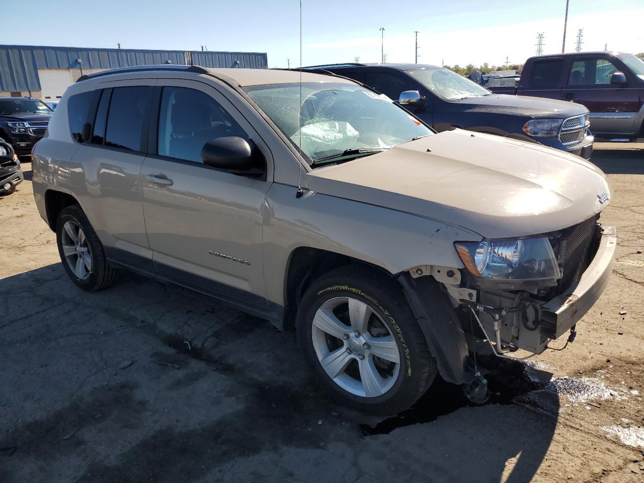 2017 Jeep Compass Sport - Фото 4