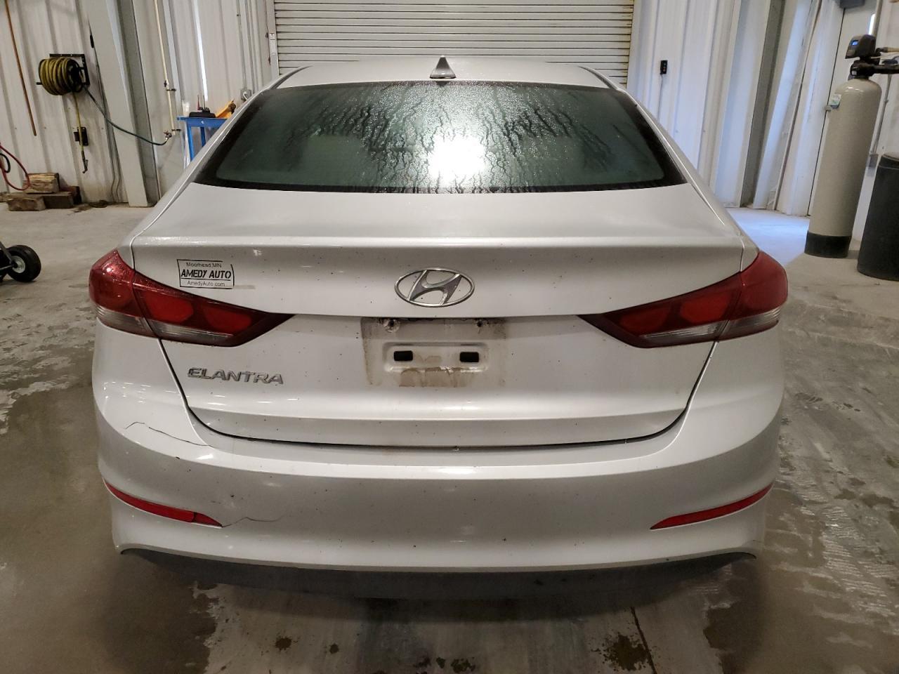 2017 Hyundai Elantra Se - Фото 6