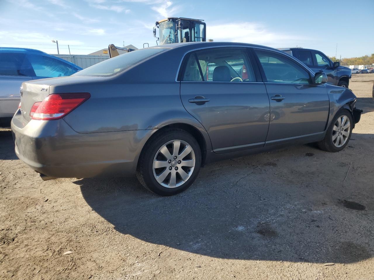 2006 Toyota Avalon Xl - Image 3