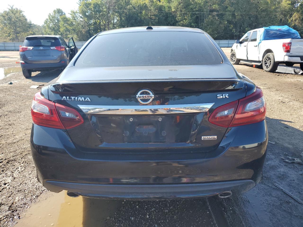 2018 Nissan Altima 2.5 - Image 6