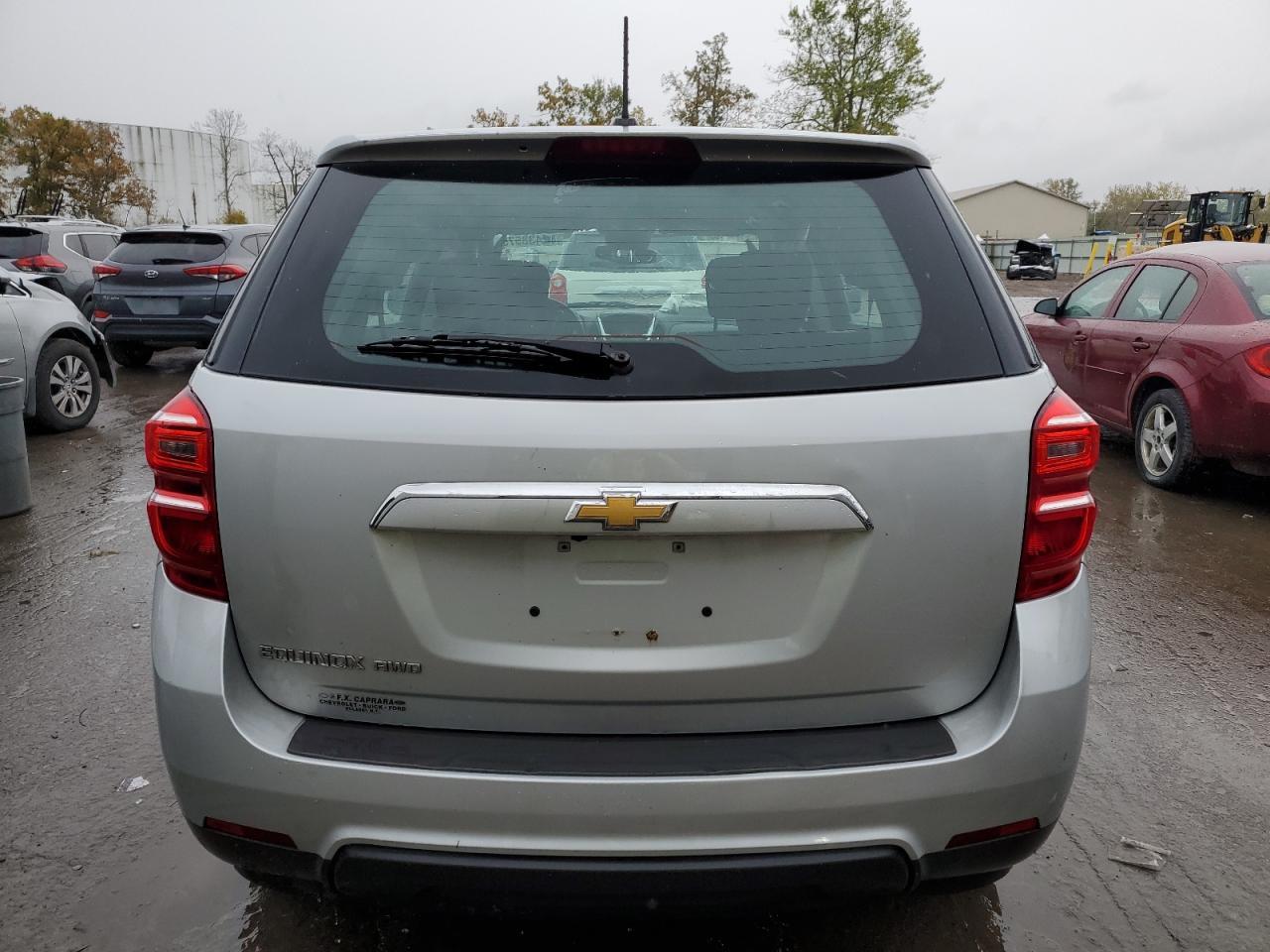 2017 Chevrolet Equinox Ls - Фото 6