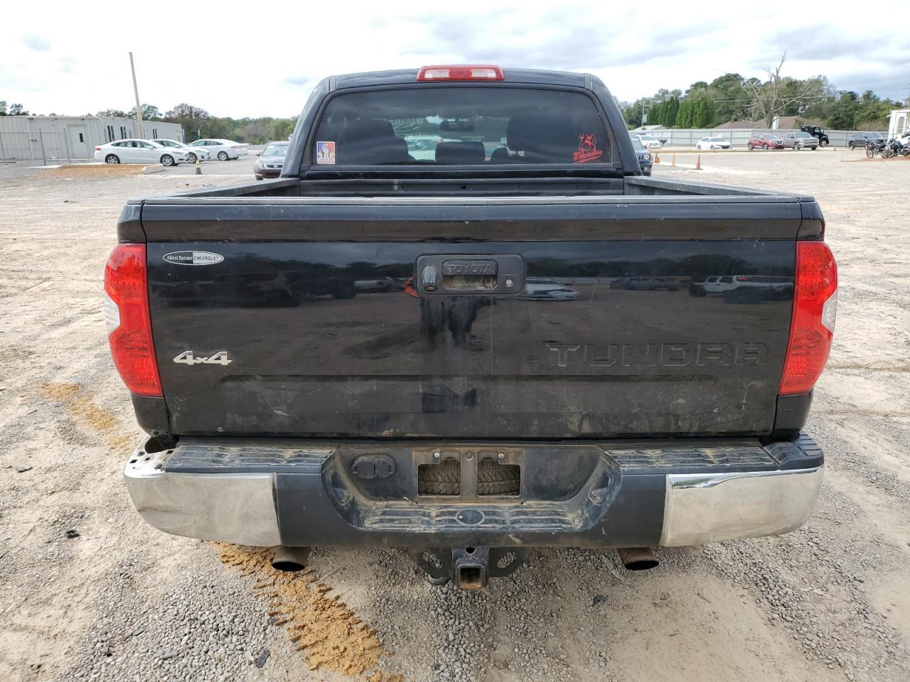 2015 Toyota Tundra Crewmax Sr5 - Image 6