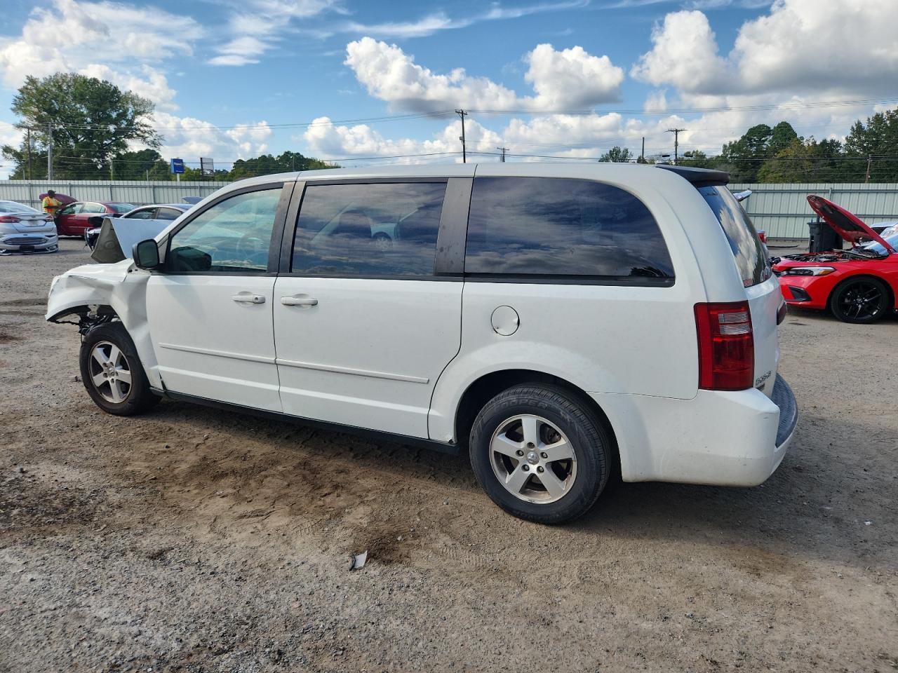 2009 Dodge Grand Caravan Se - Image 2