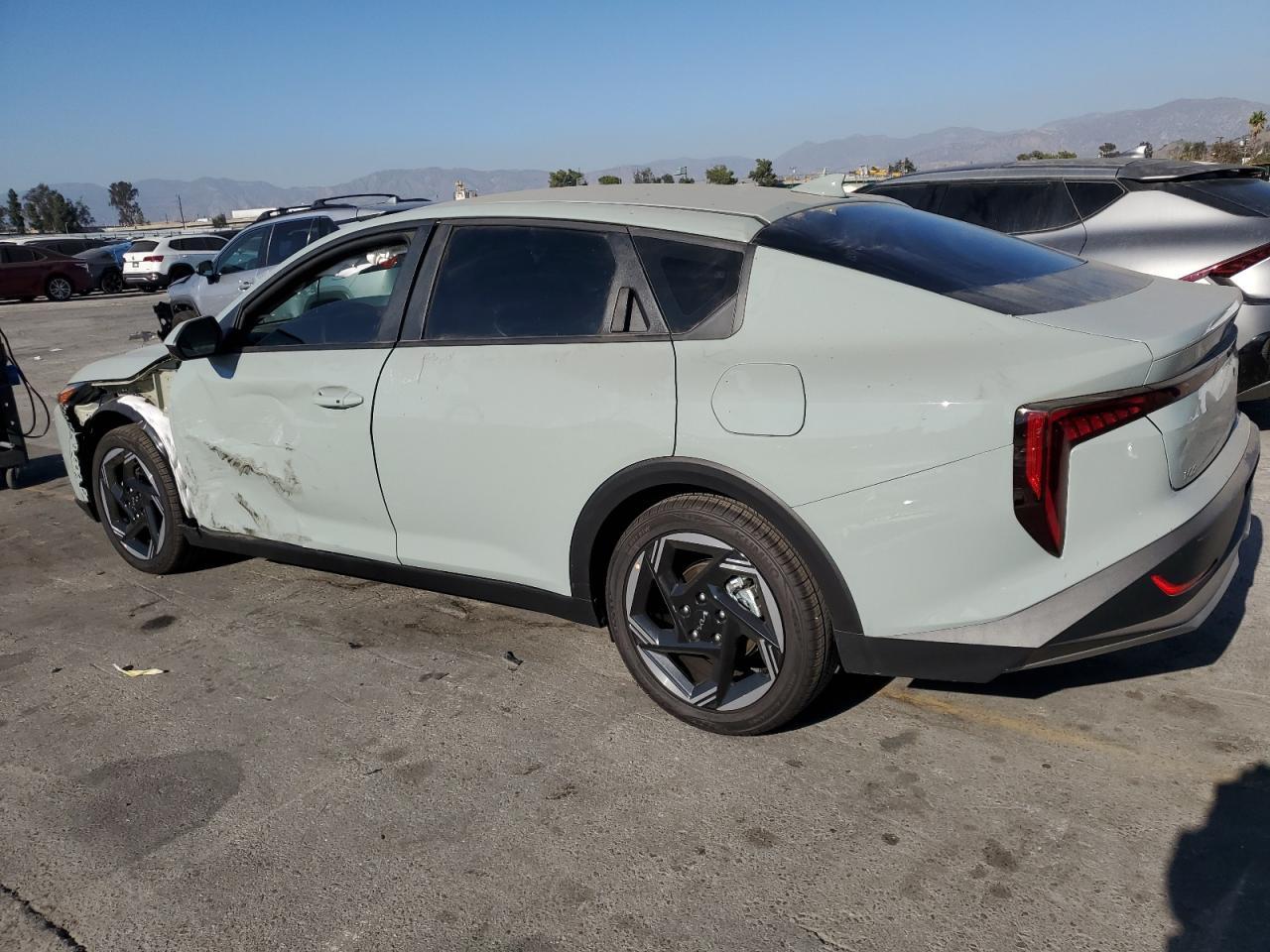 2025 Kia K4 Ex - Image 2