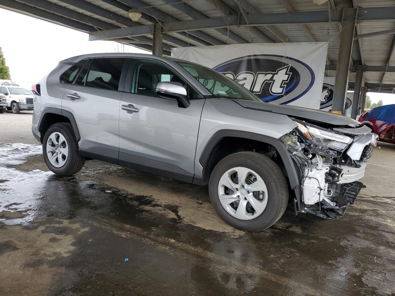 2025 Toyota Rav4 Le - Фото 4