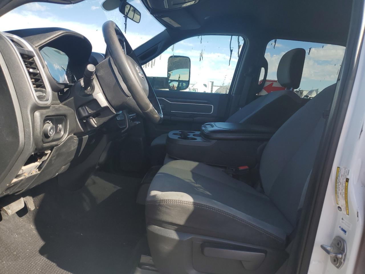 2021 Ram 3500 Big Horn - Фото 7