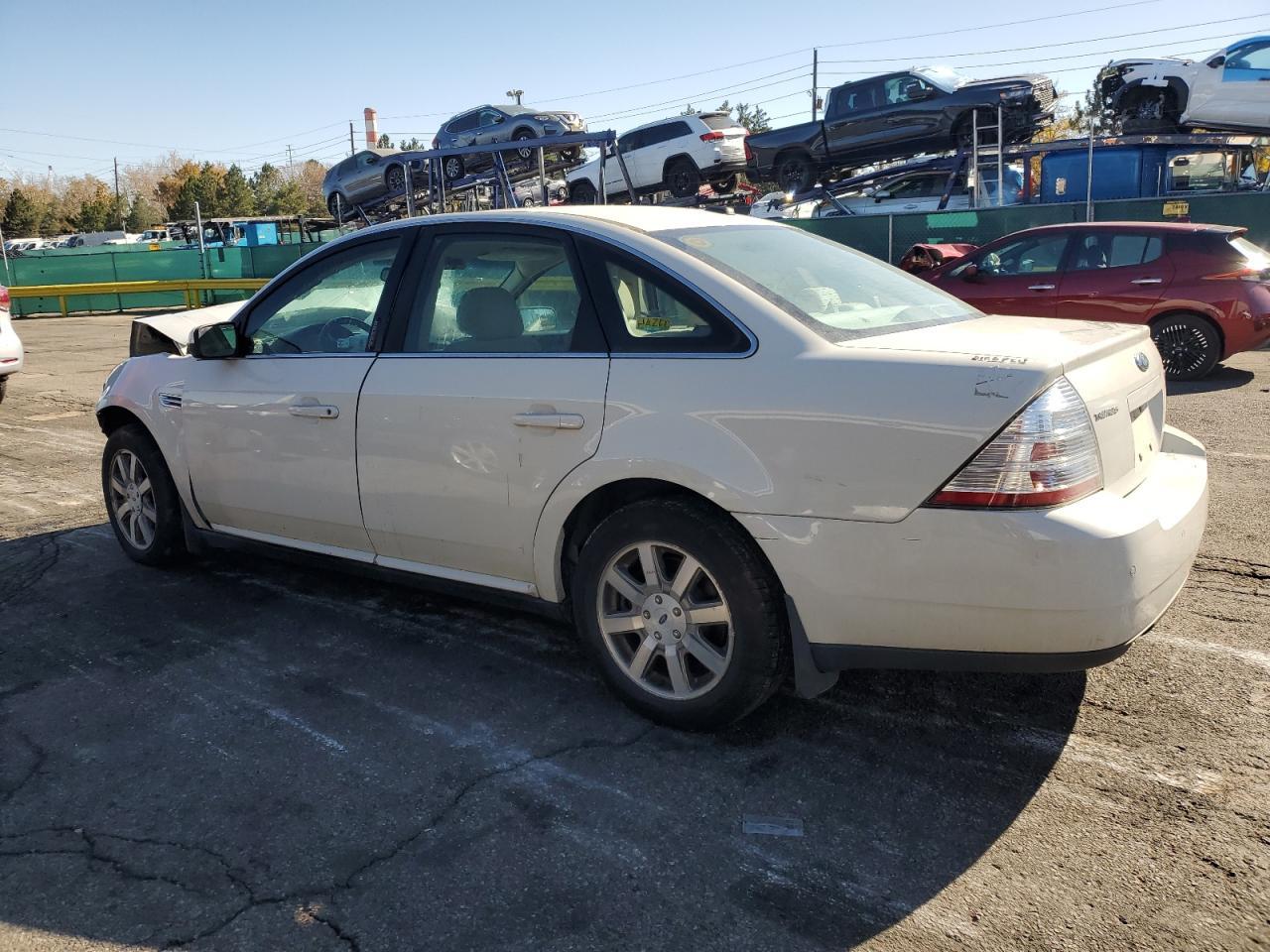 2009 Ford Taurus - Фото 2