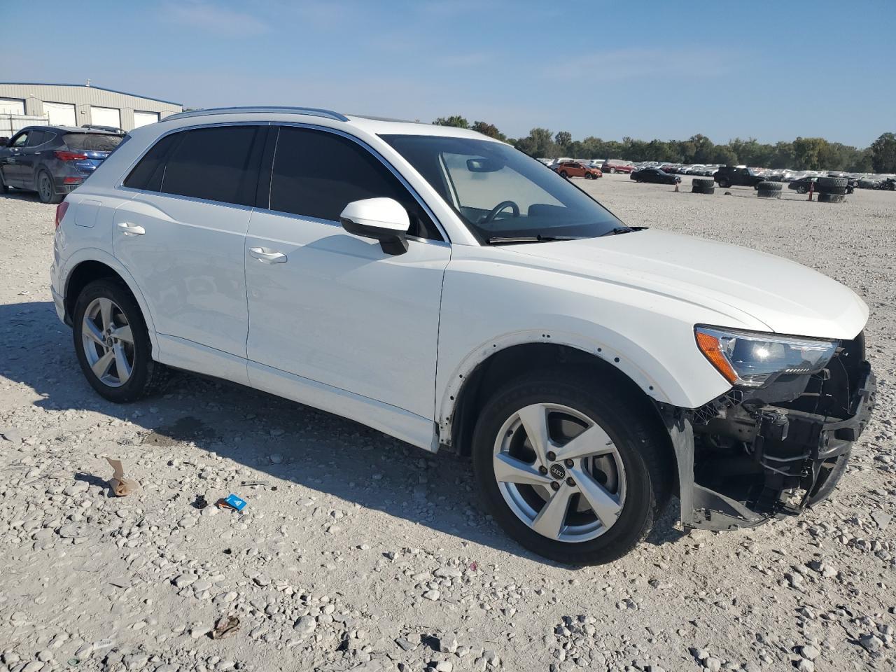 2021 Audi Q3 Premium 40 - Фото 4