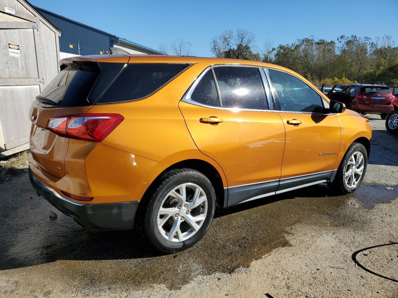2018 Chevrolet Equinox Lt - Image 3