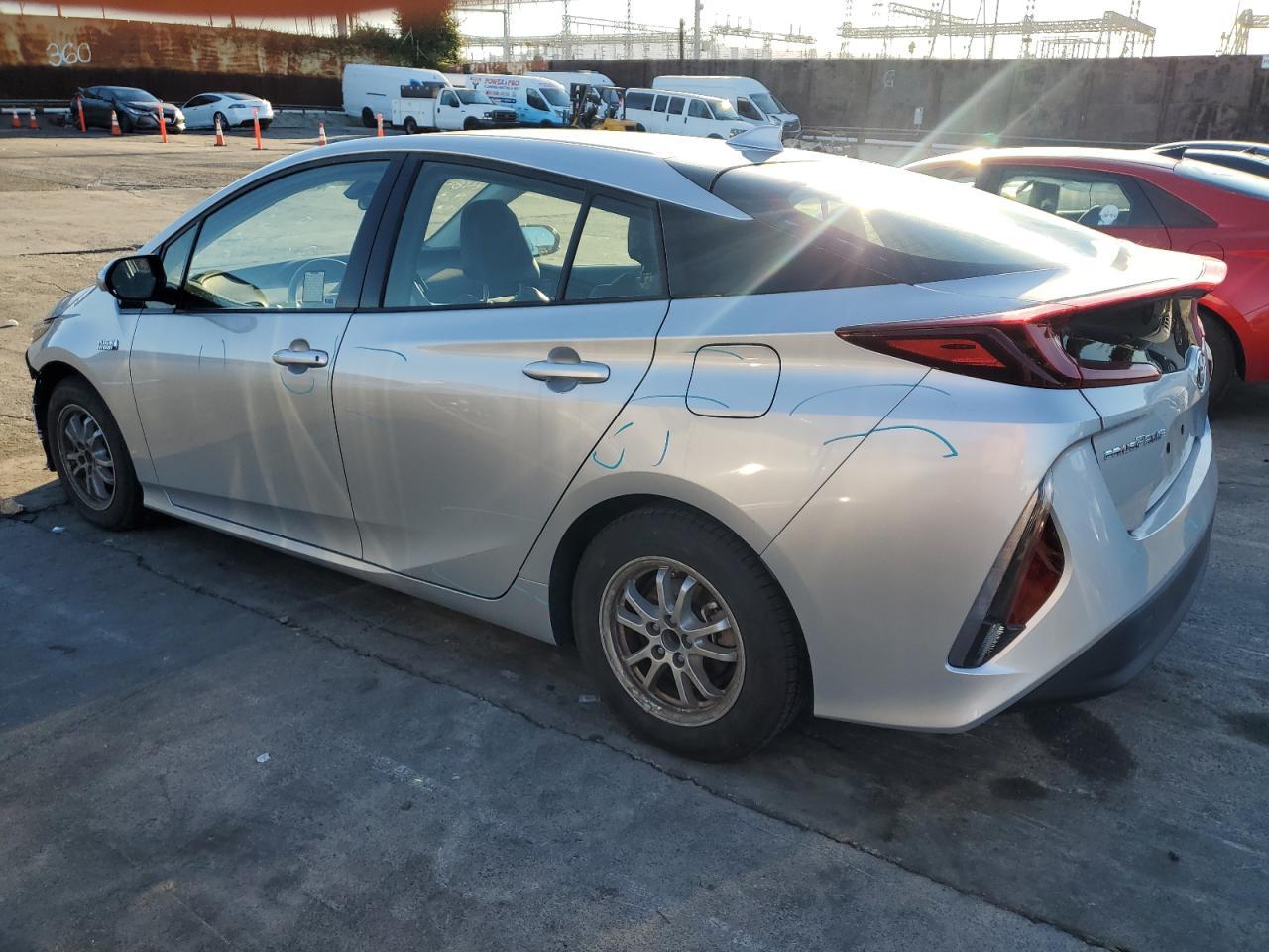 2017 Toyota Prius Prime - Image 2