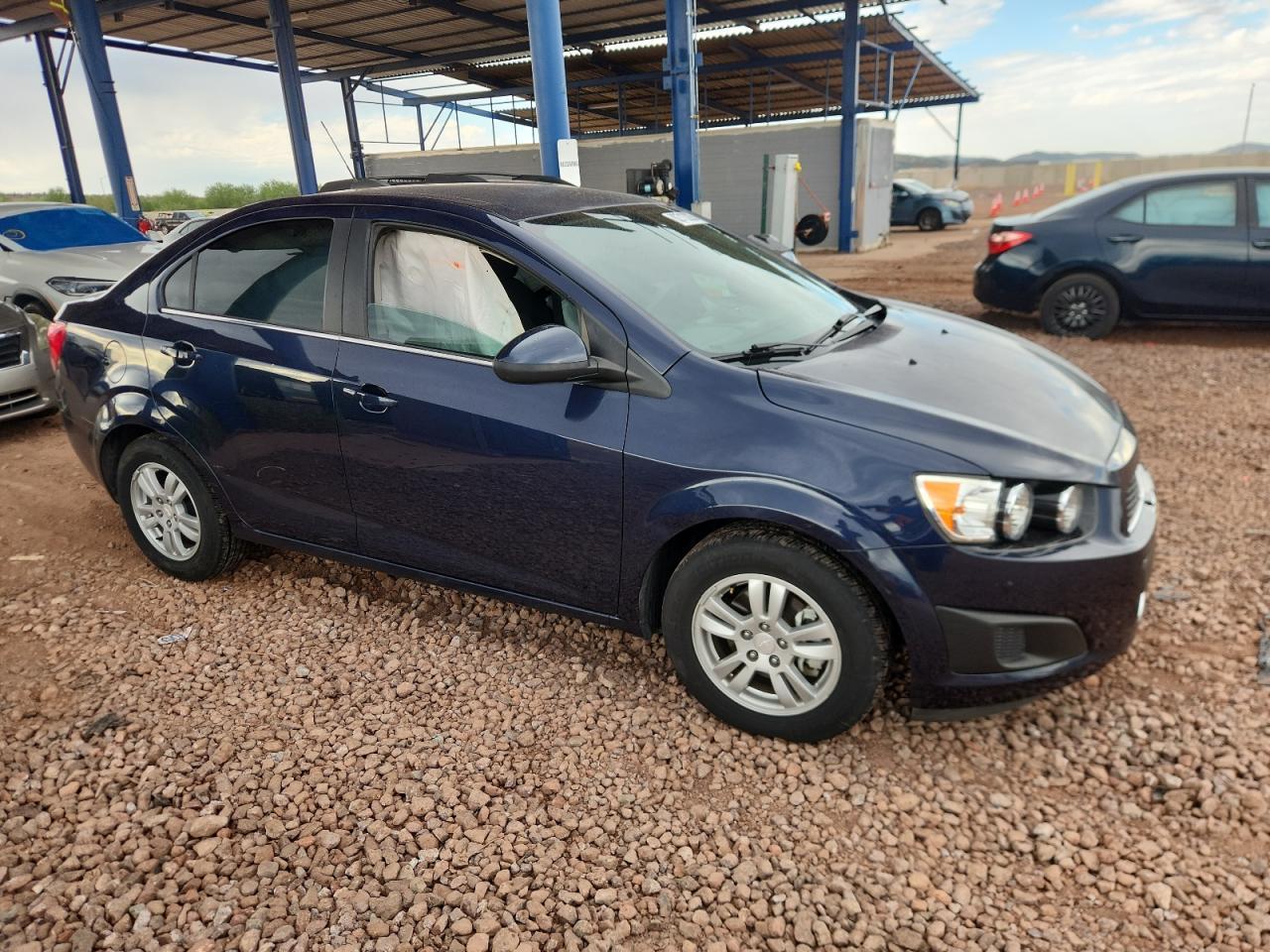 2015 Chevrolet Sonic Lt - Фото 4