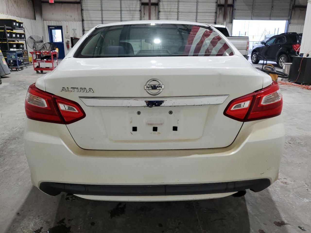 2017 Nissan Altima 2.5 - Фото 6