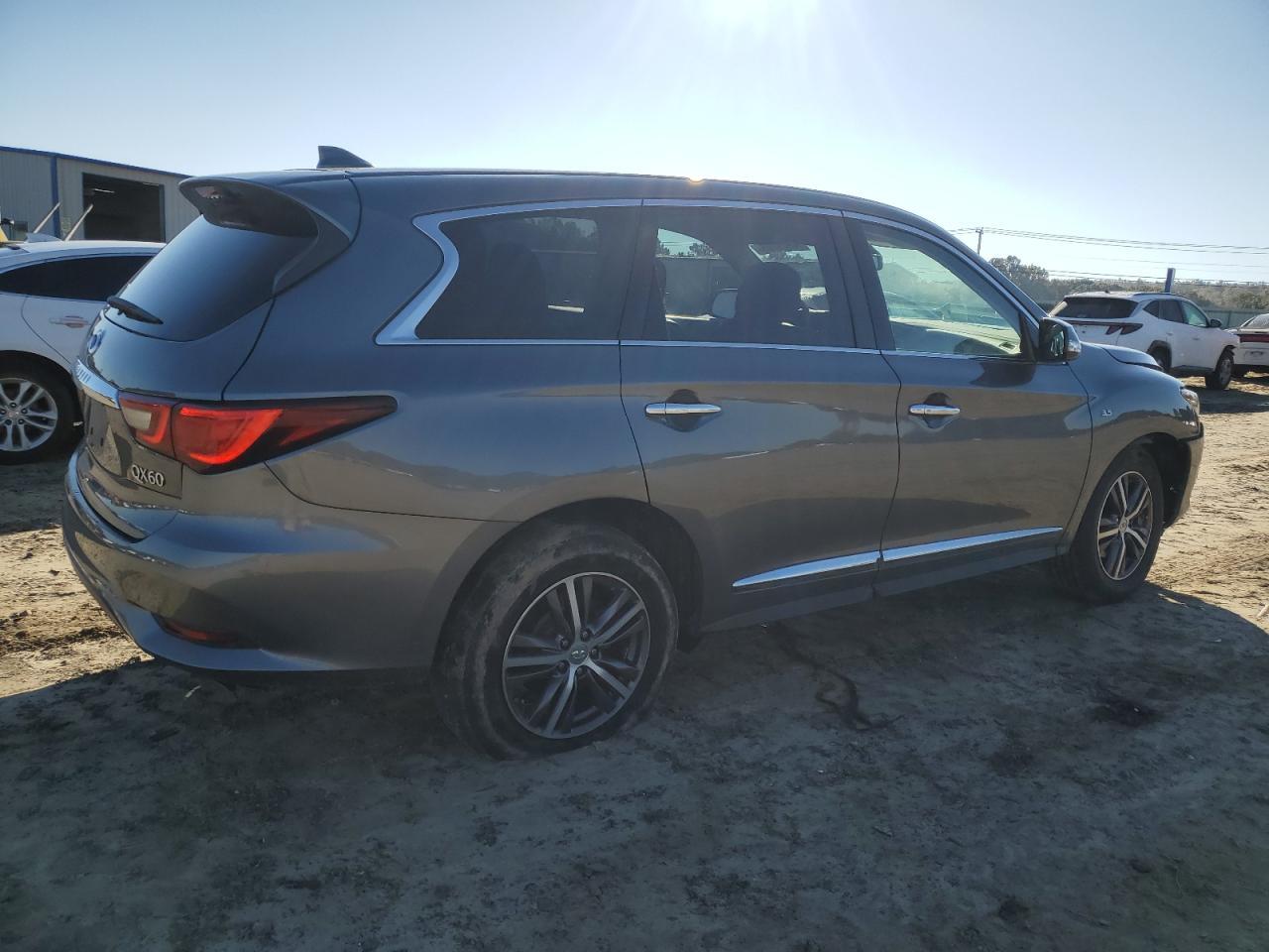 2018 Infinity Qx60 - Image 3