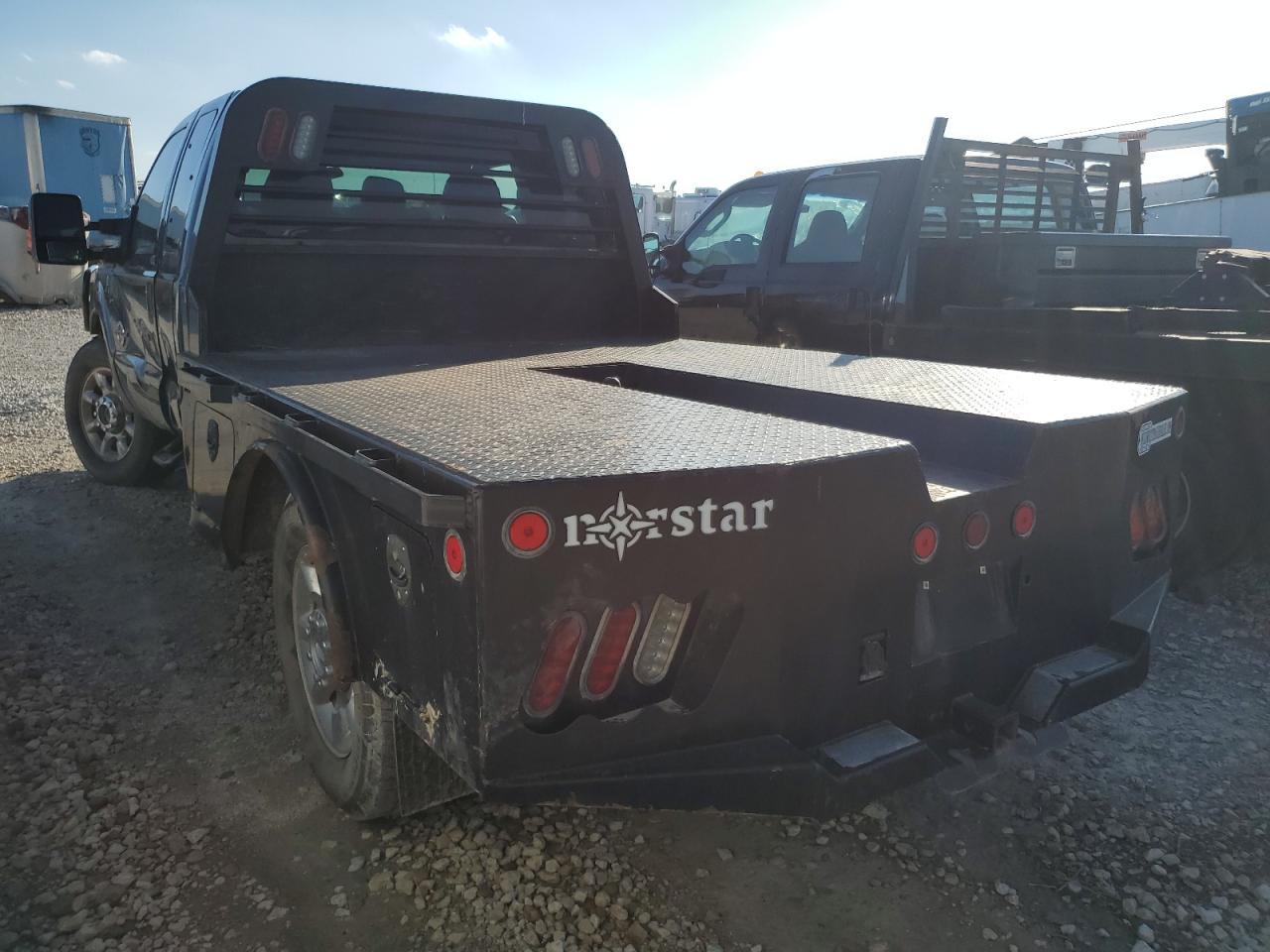 2016 Ford F250 Truck Cab And Chassis - Фото 2