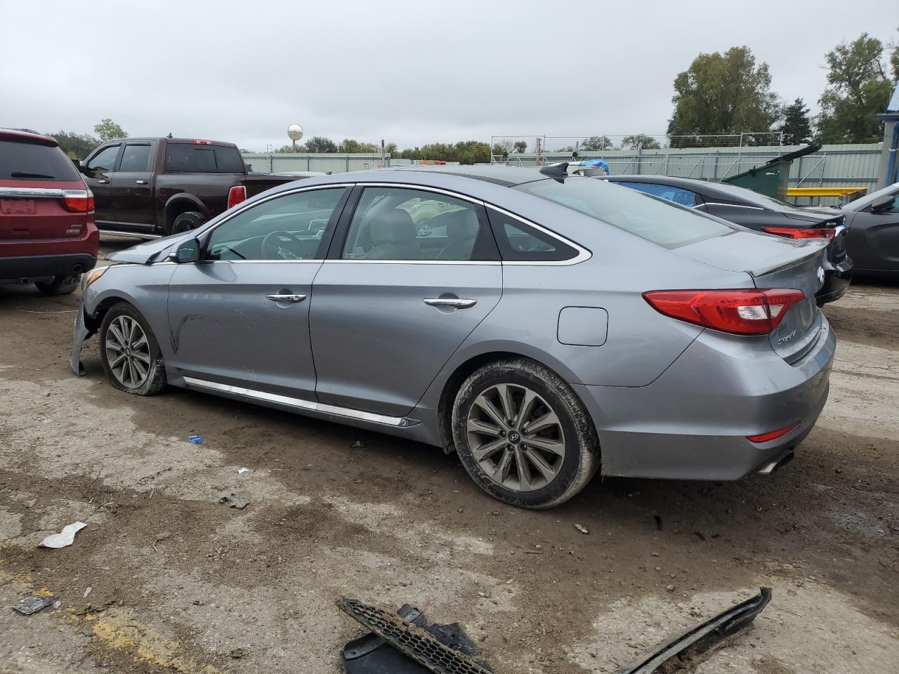 2016 Hyundai Sonata Sport - Фото 2