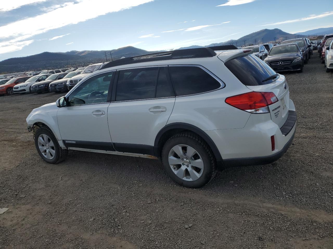 2012 Subaru Outback 2.5I Premium - Image 2