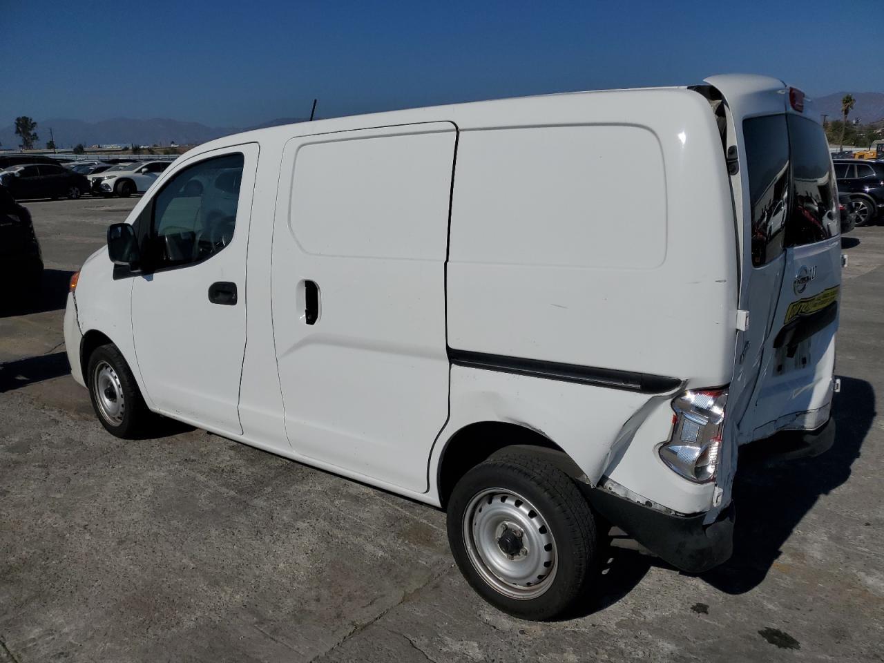 2021 Nissan Nv200 2.5S - Фото 2