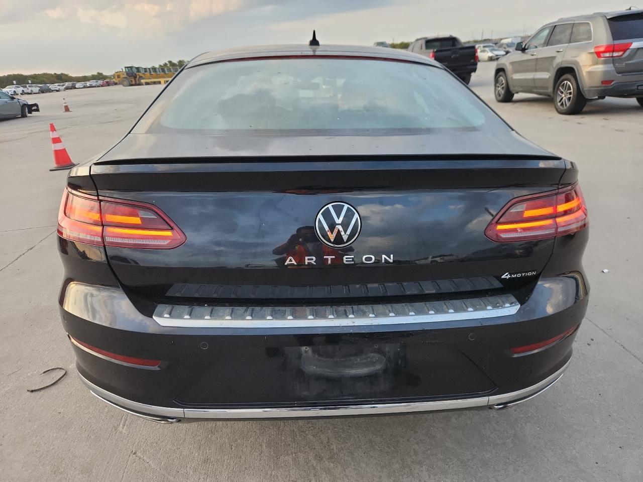 2021 Volkswagen Arteon Sel R-Line - Image 6