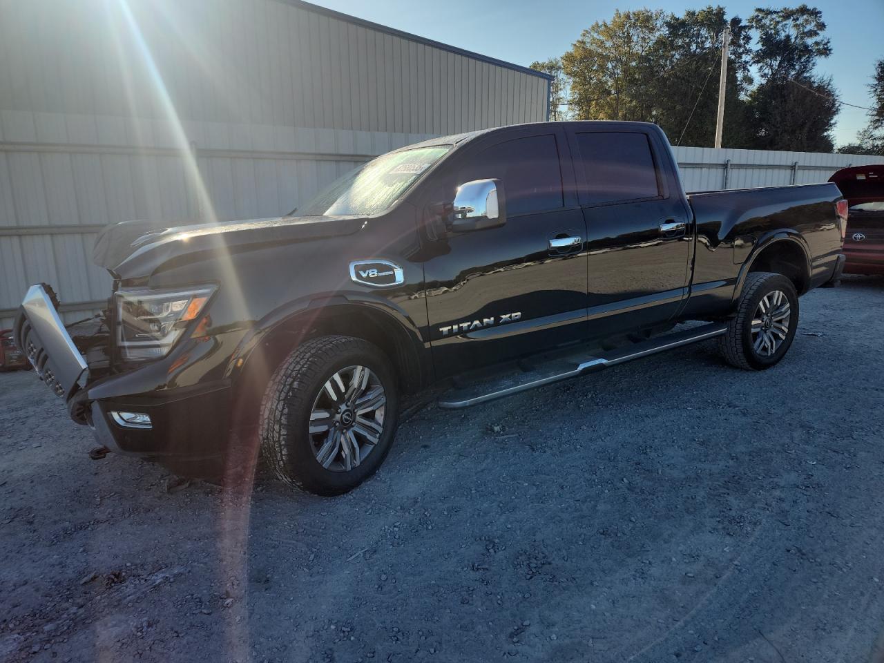 2024 Nissan Titan Crew