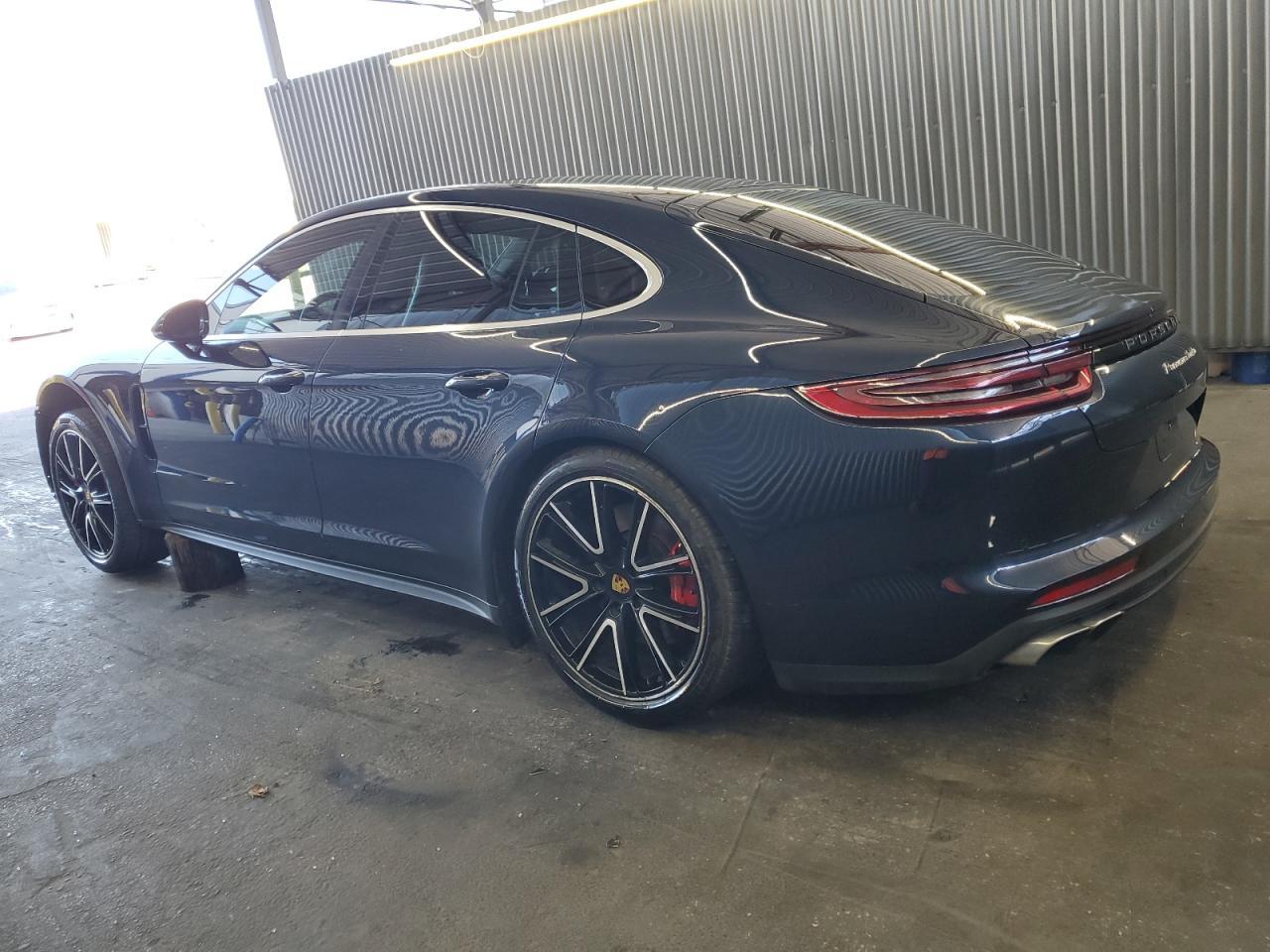 2018 Porsche Panamera Turbo - Фото 2