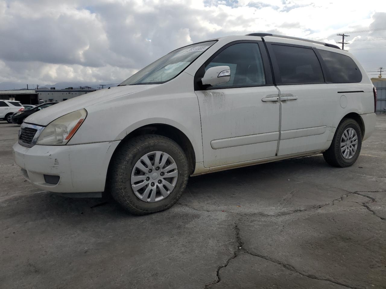 2012 Kia Sedona Lx