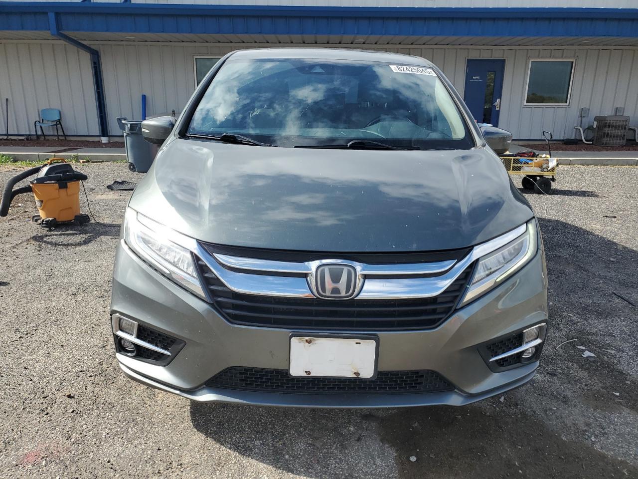 2018 Honda Odyssey - Image 5