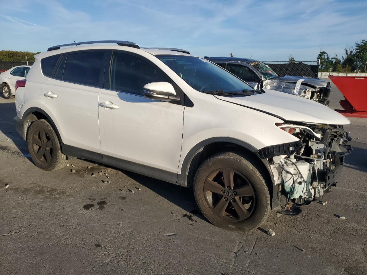 2015 Toyota Rav4 Xle - Image 4