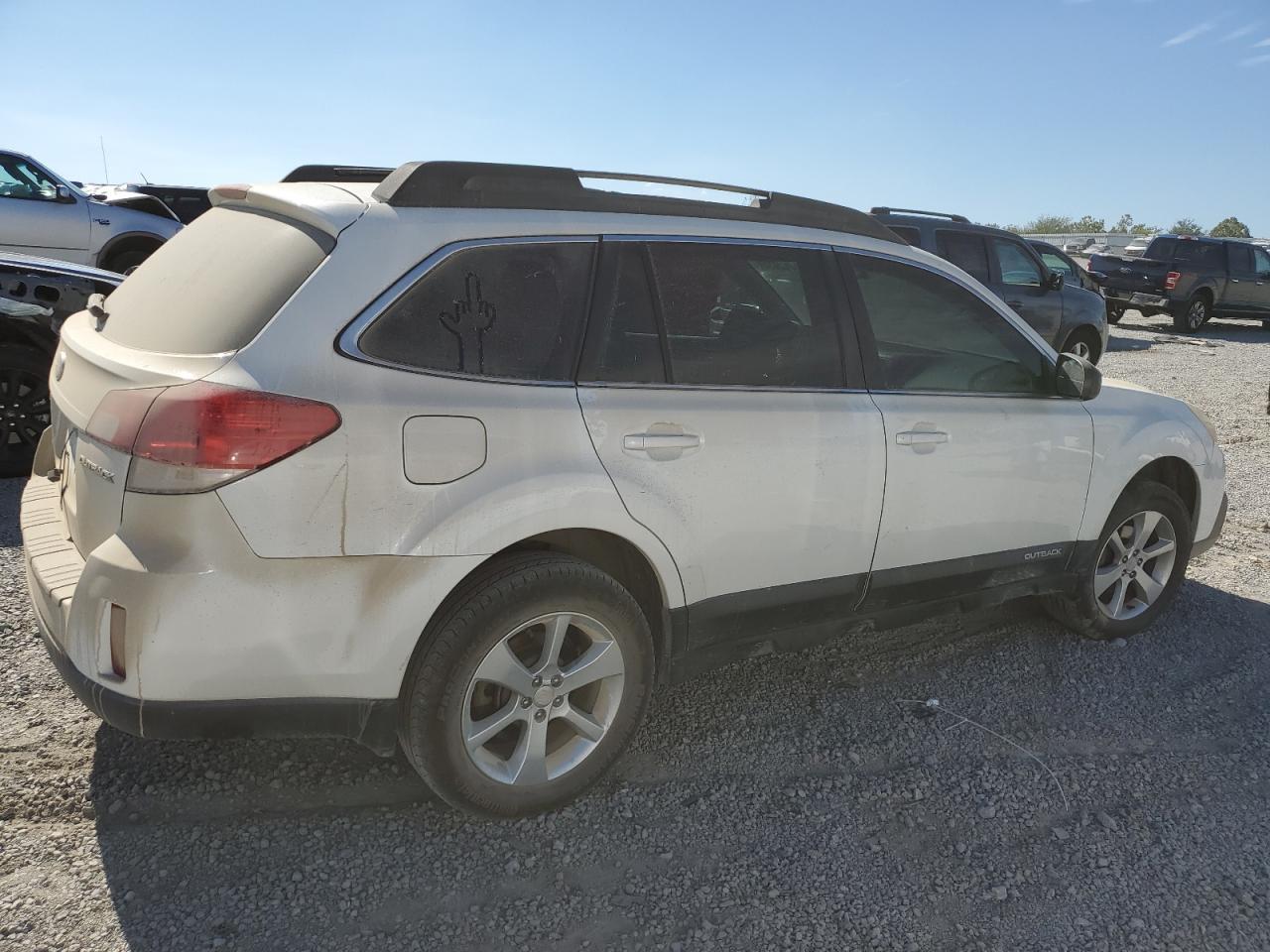 2014 Subaru Outback 2.5I - Image 3
