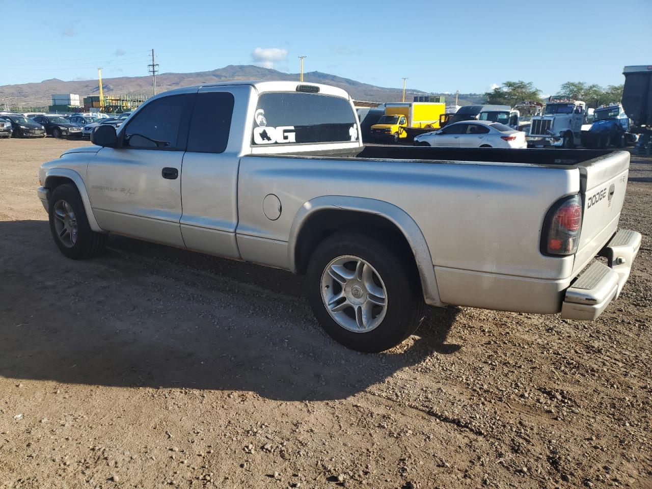 2001 Dodge Dakota - Image 2