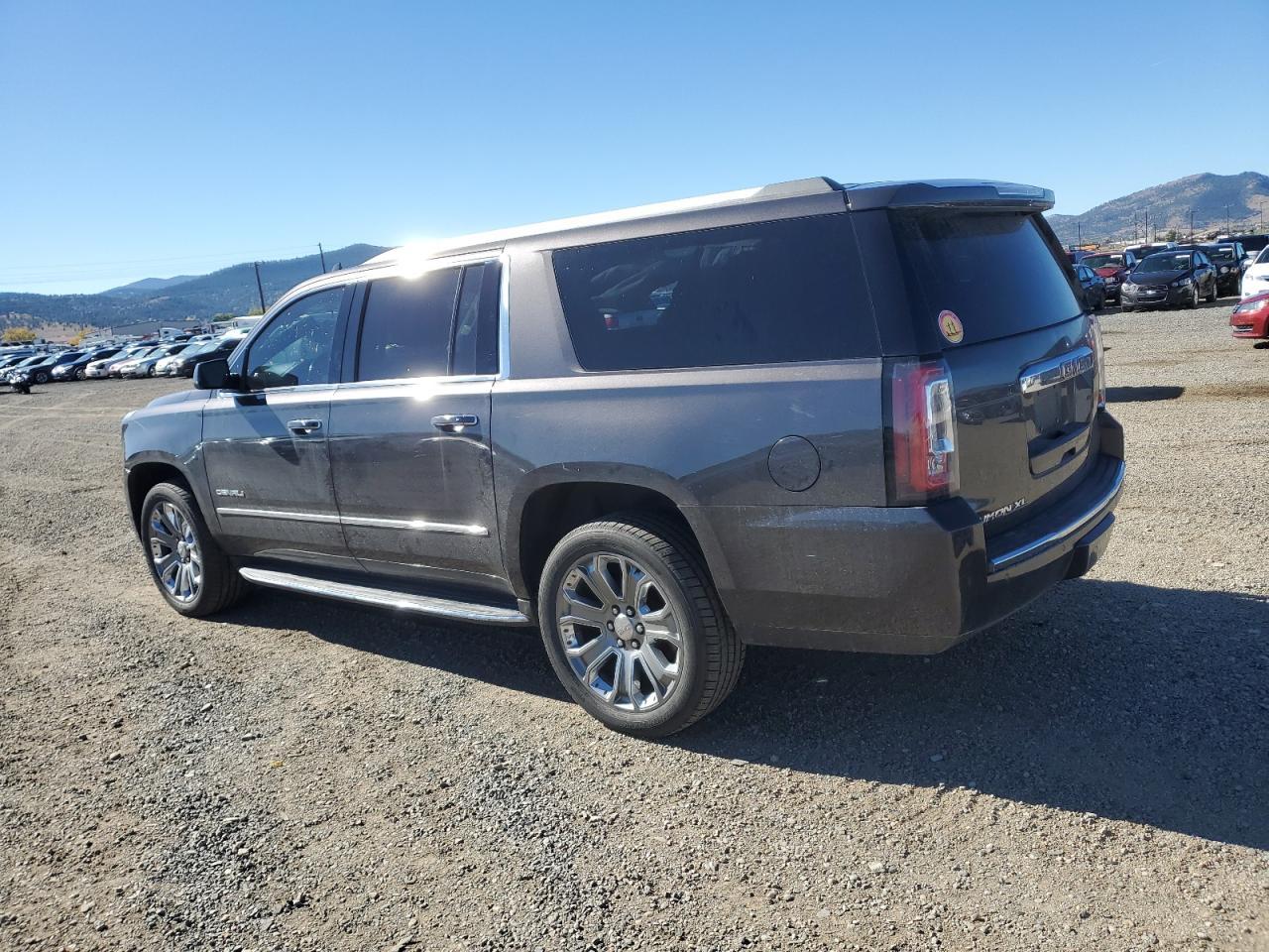 2018 GMC Yukon Xl Denali - Image 2