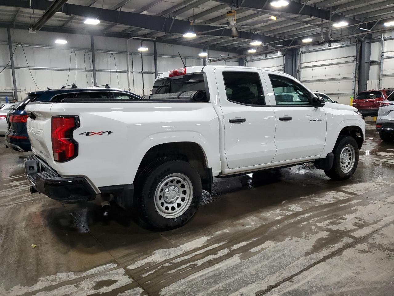 2024 Chevrolet Colorado - Фото 3