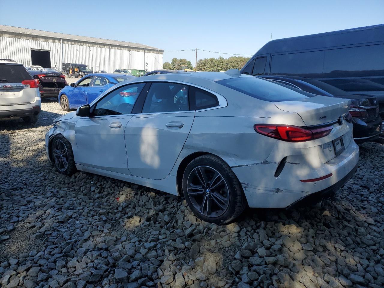 2024 BMW 228Xi - Фото 2
