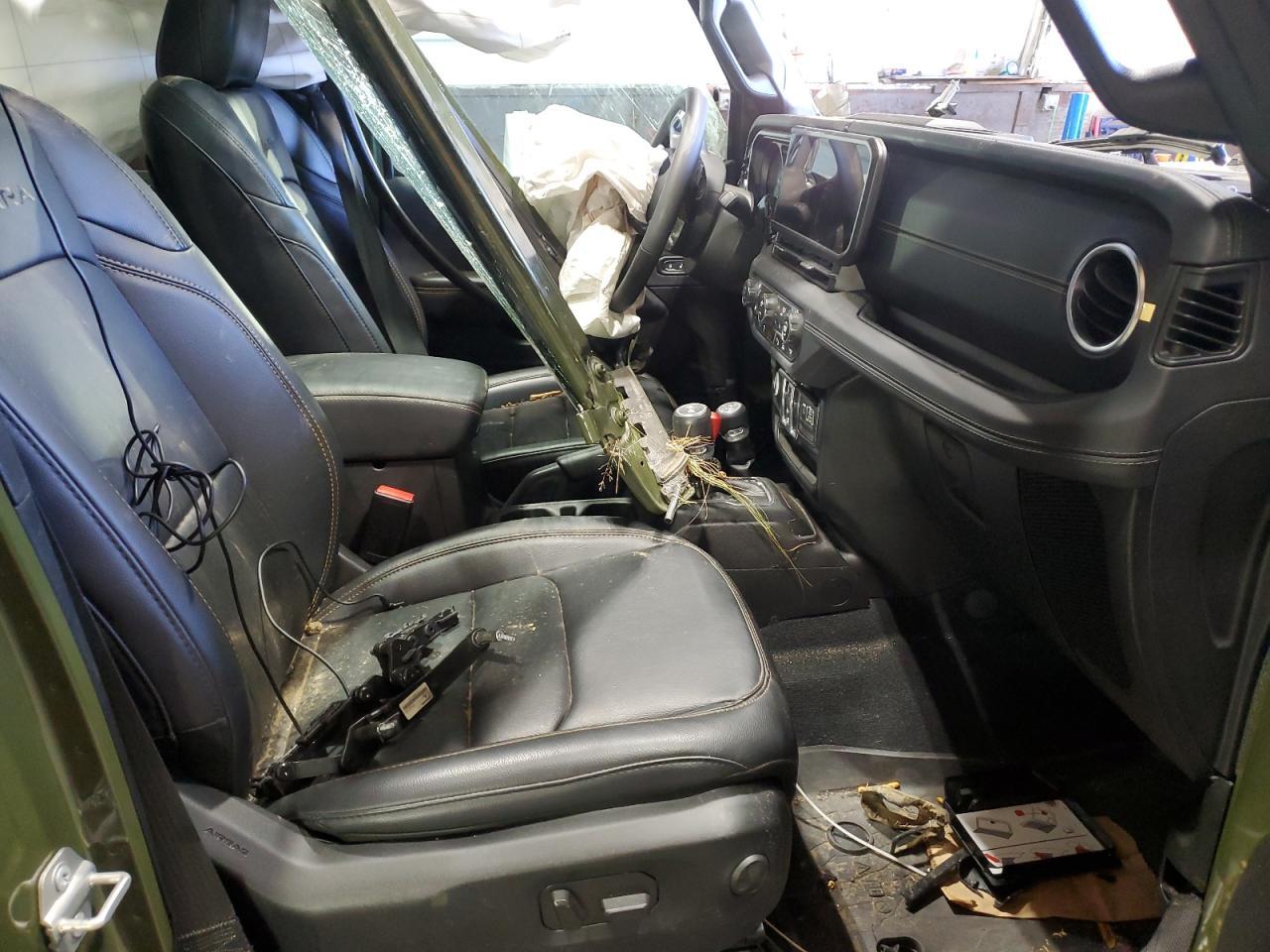 2024 Jeep Wrangler Sahara 4Xe - Фото 7