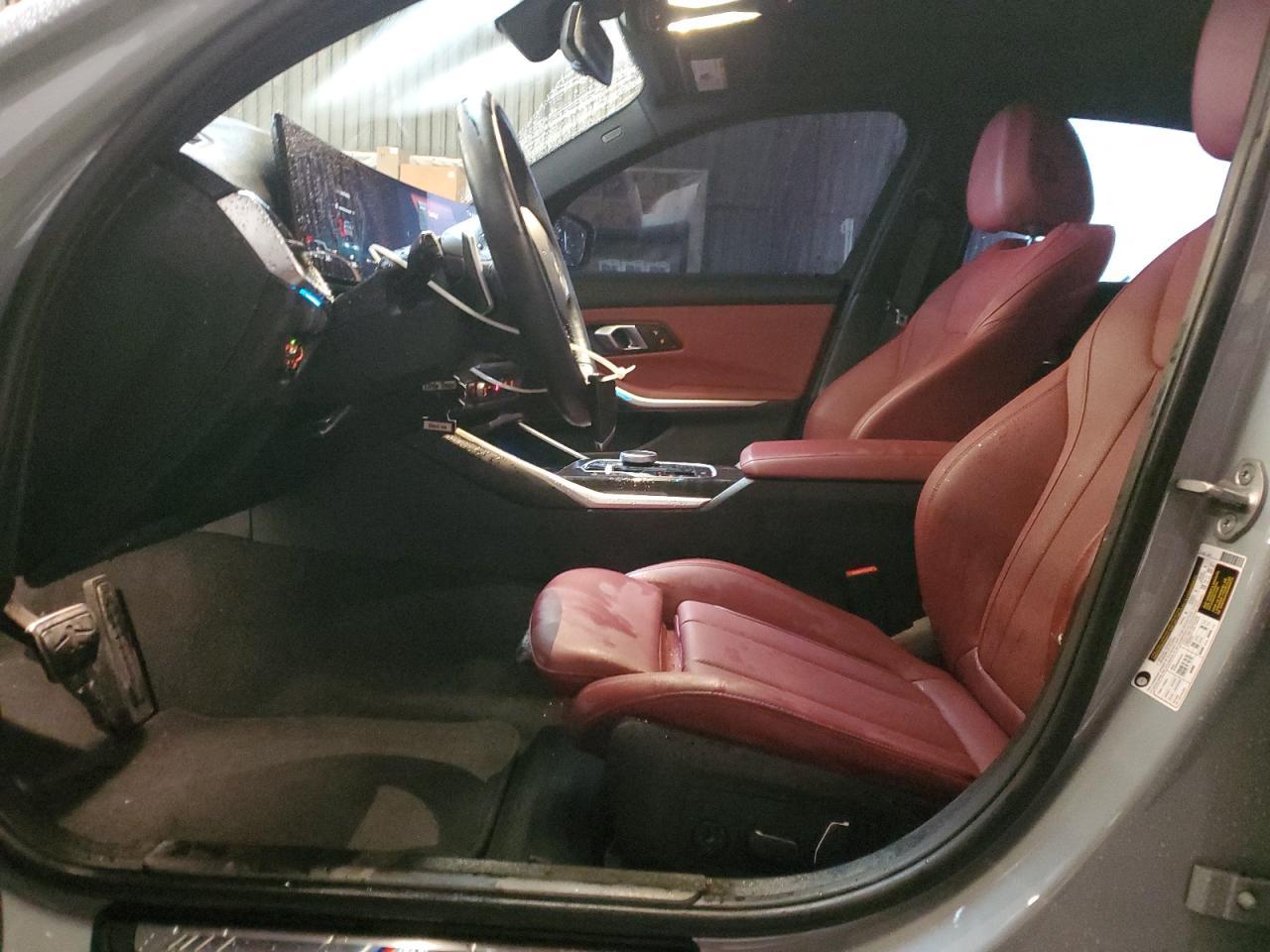 2024 BMW 330I - Фото 7